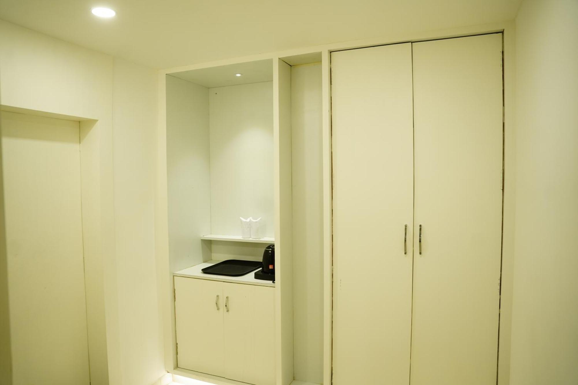 Hotel Sai Krishna شيردي المظهر الخارجي الصورة